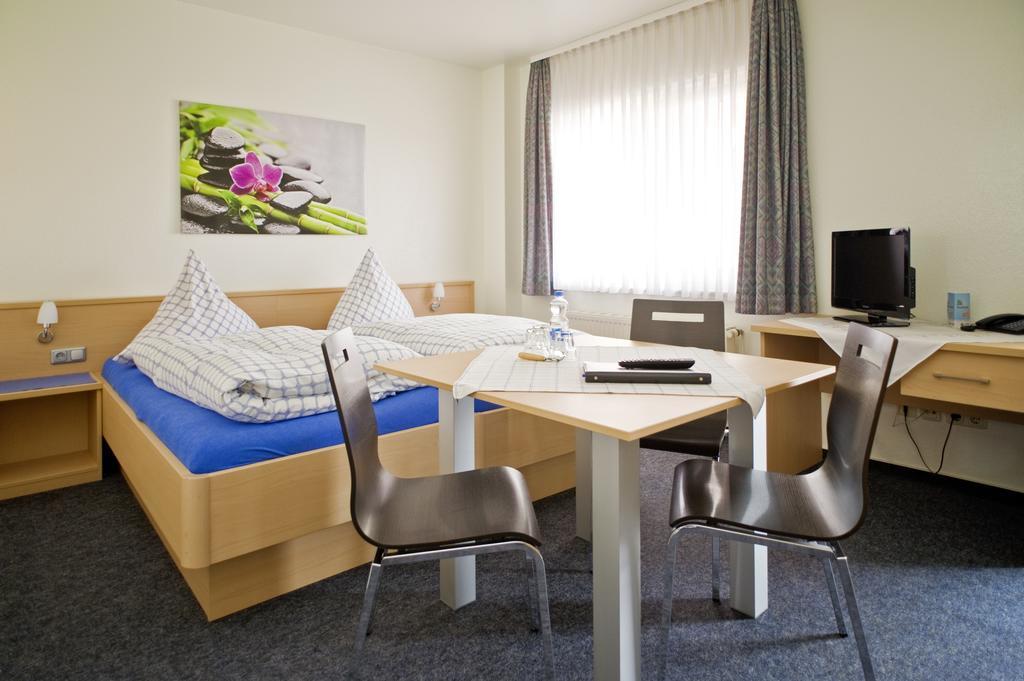 Koehler'S Hof Hotell Sehnde Rum bild